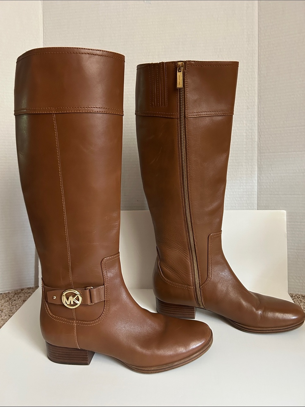 Michael Kors Harland Luggage Brown Boots, Size 9.5 M, leather upper.